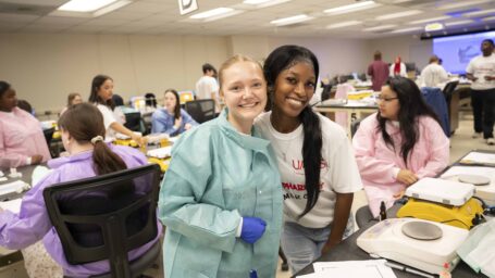 Students at College of Pharmacy camp