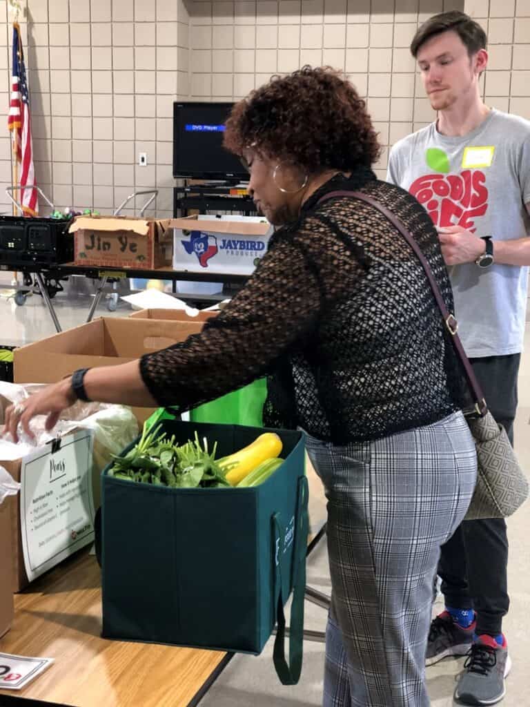 Good Food RX participants with boxes of food